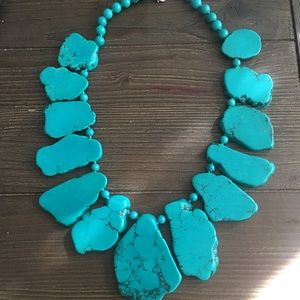 NWT faux turquoise statement necklace